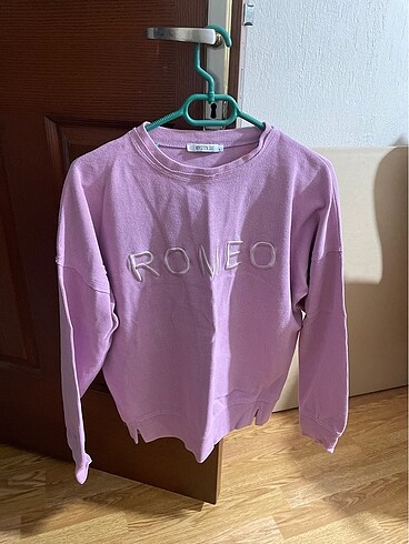 Lila sweatshirt