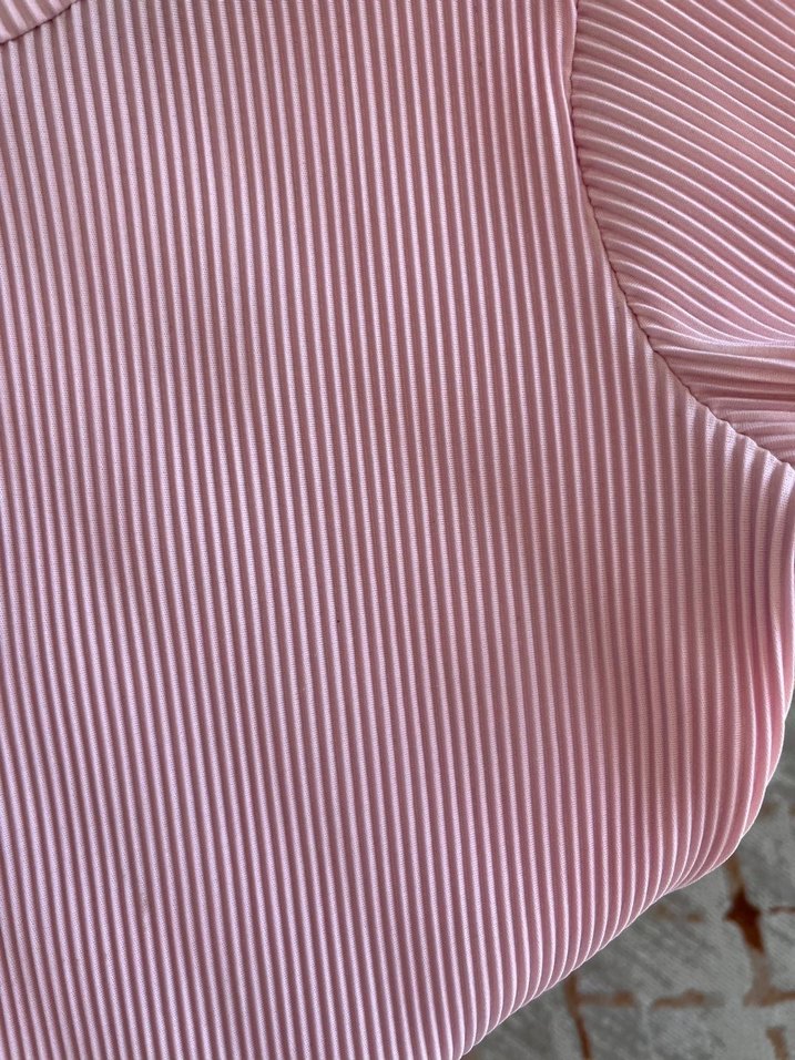 Piliseli Pembe Kısa Kollu Kadın Tişört - Görsel 3