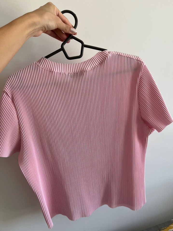 Piliseli Pembe Kısa Kollu Kadın Tişört - Görsel 2