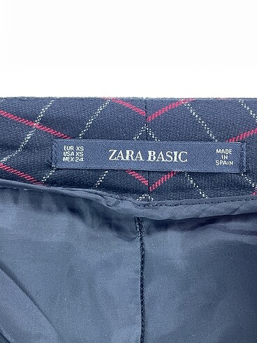 xs Beden çeşitli Renk Zara Kumaş Pantolon %70 İndirimli.