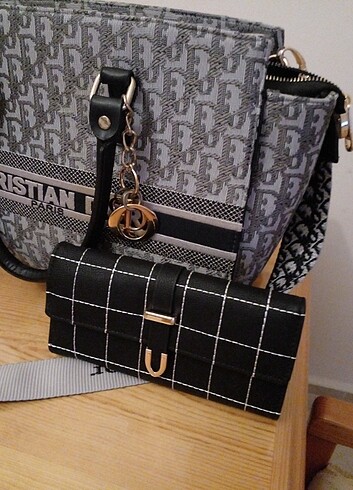 Diğer CHRISTIAN DIOR Bayan kol cantasi