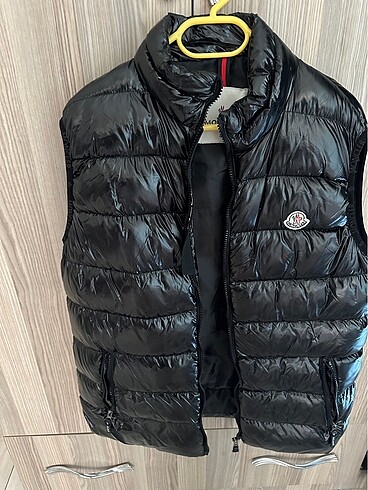 Moncler yelek