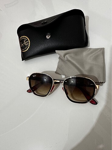 Rayban gözlük