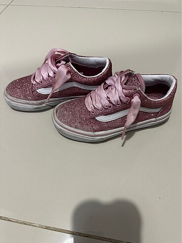 Simli çocuk Vans