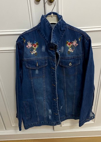 Mavi İşlemeli Uzun Kollu Kadın Kot Ceket - Görsel 3