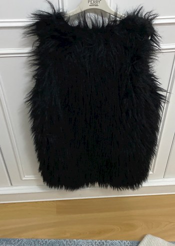 Siyah Kürklü Kolsuz Yün Yelek - Görsel 4