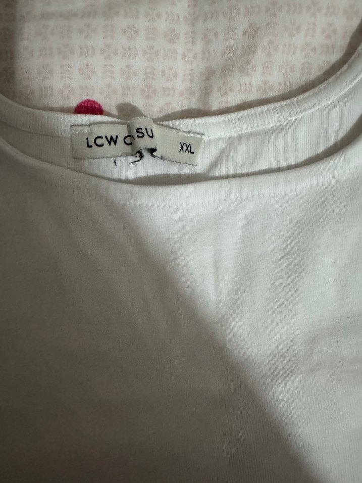 Beyaz Kısa Kollu Fitted Tişört - Görsel 2