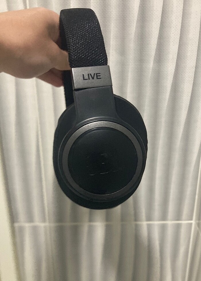 Jbl LİVE 660NC siyah - Görsel 4
