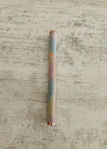 Diğer SUYA DAYANIKLI EYELINER