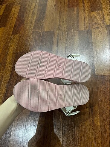 35 Beden pembe Renk Kız çocuk sandalet