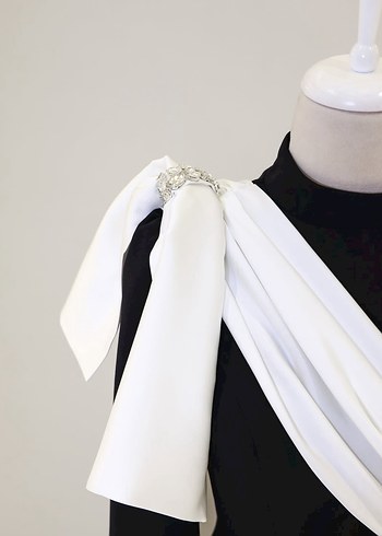 Siyah Uzun Drapeli Kadın Abiye Elbise - Görsel 4