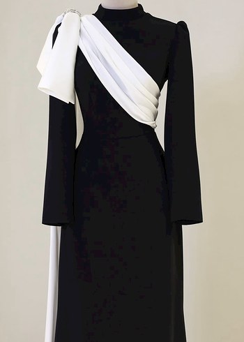 Siyah Uzun Drapeli Kadın Abiye Elbise - Görsel 3