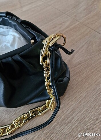 Bottega Veneta modeli çanta 