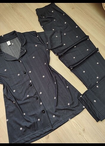 LC Waikiki Kısa kol pijama takimi