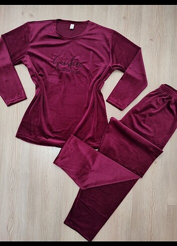 Victoria s Secret Kadife bayan uzun kollu pijama takimi