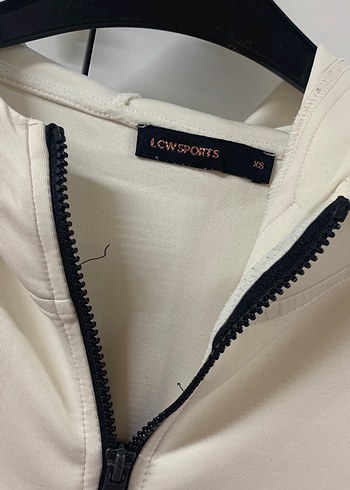 Kadın Beyaz Fermuarlı Spor Ceket - Görsel 2