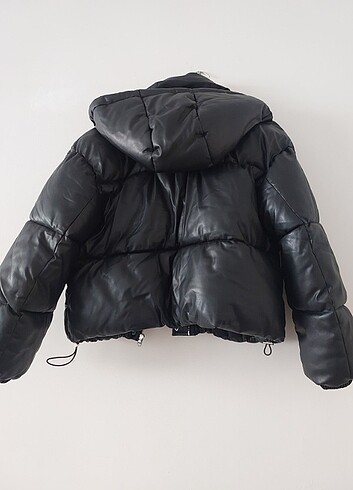 26 Beden Bershka şişme mont