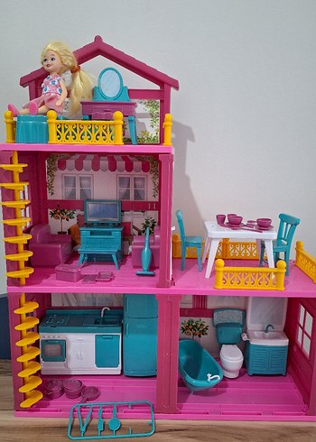 Lola'nın Düşler Evi. Renkli Pembe Oyuncak Bebek Evi - Görsel 2