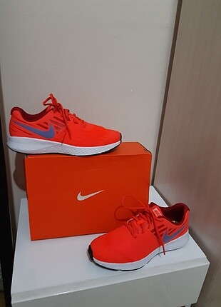 Nike spor ayakkabı 