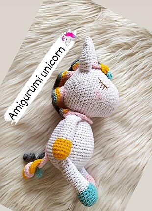 Amigurumi unicorn oyuncak 