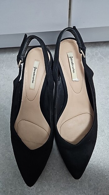 36 Beden siyah Renk Stradivarius topuklu ayakkabı 