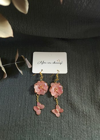Pembe Boncuklu Çiçekli Mini Küpeler