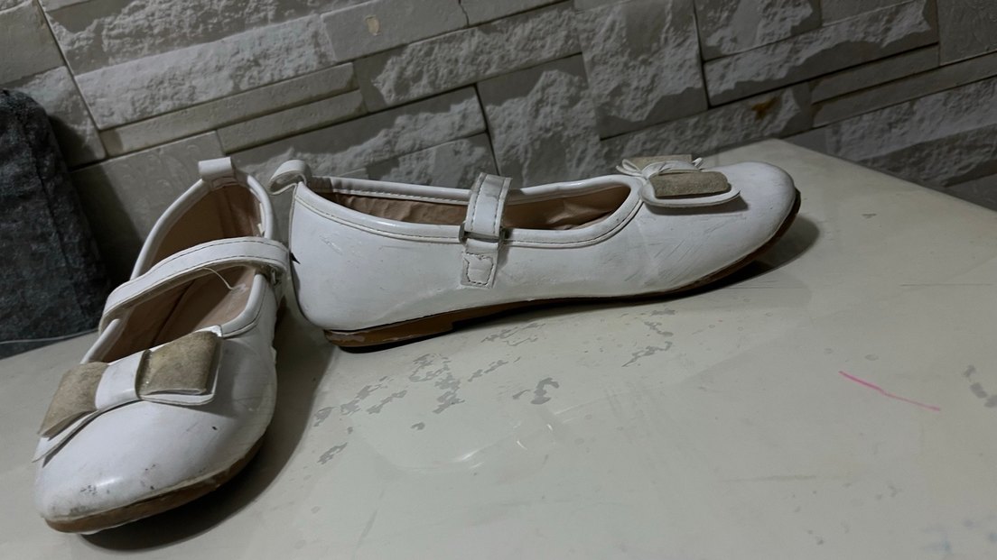 Kız Çocuk Beyaz Tokalı Babet Ayakkabı - Görsel 3