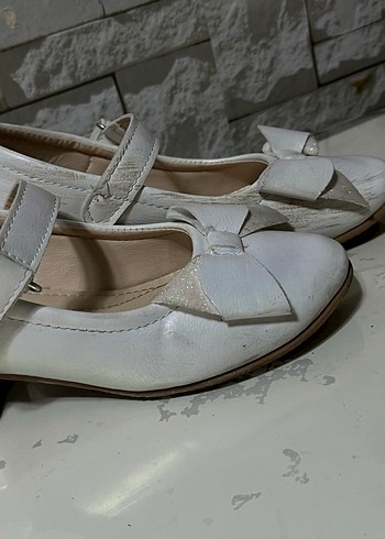 Kız Çocuk Beyaz Tokalı Babet Ayakkabı - Görsel 5