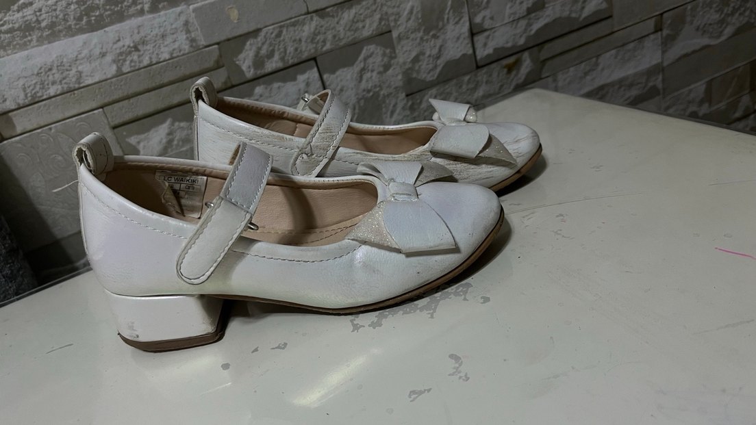 Kız Çocuk Beyaz Tokalı Babet Ayakkabı - Görsel 5