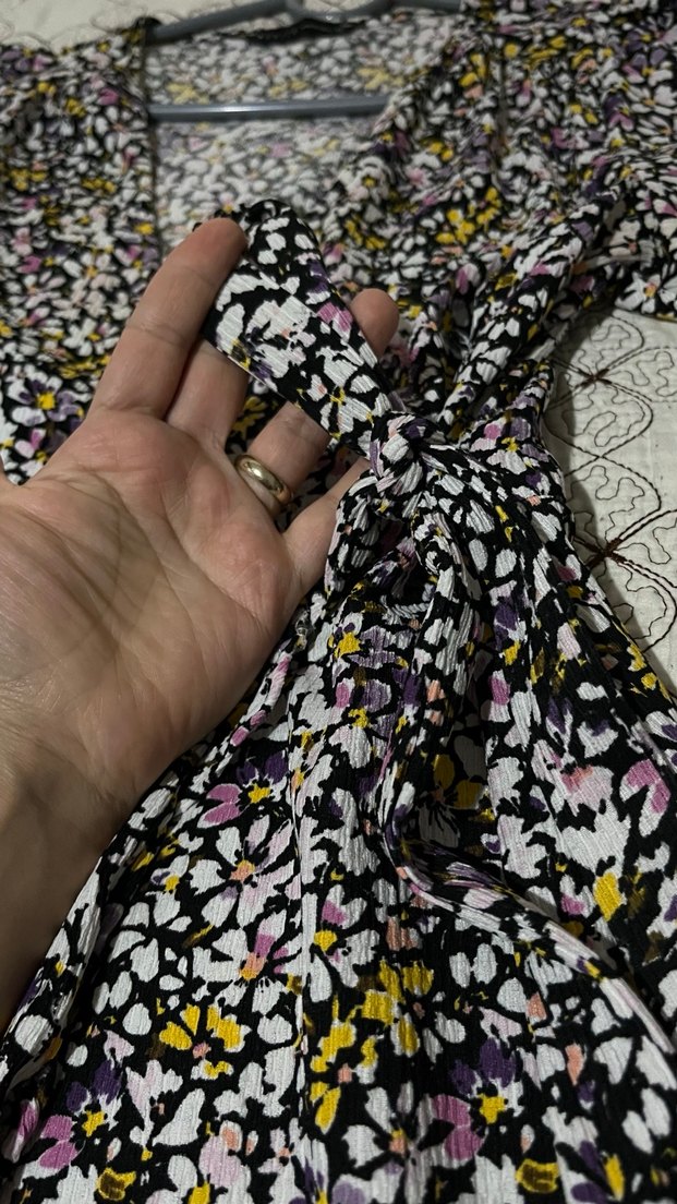 Kısa Kollu V Yaka Desenli Uzun Elbise - Görsel 3