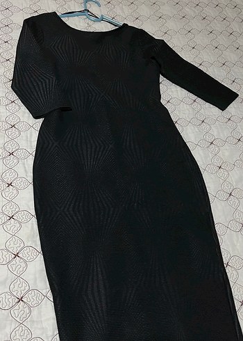 Siyah Uzun Kollu Piliseli V Yaka Elbise - Görsel 2