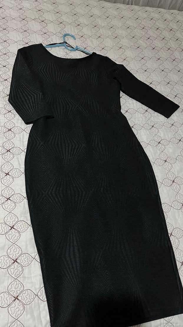 Siyah Uzun Kollu Piliseli V Yaka Elbise - Görsel 2