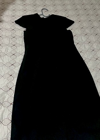 Siyah V Yakalı Uzun Gotik Kadın Elbise - Görsel 2