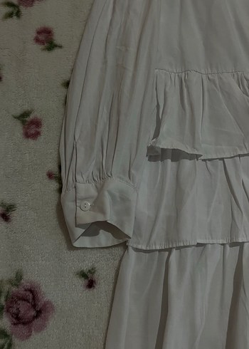 Kadın Beyaz Pamuklu Fırfırlı Mini Bluz - Görsel 3