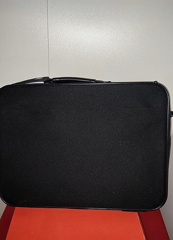 Toshiba bilgisayar çantası 