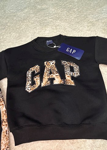 Siyah Payetli GAP Erkek Çocuk Eşofman Takımı - Görsel 6