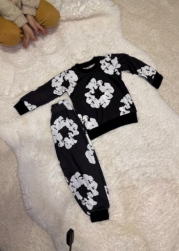 Siyah Beyaz Batik Desenli kız çocuk Takımı - Görsel 2