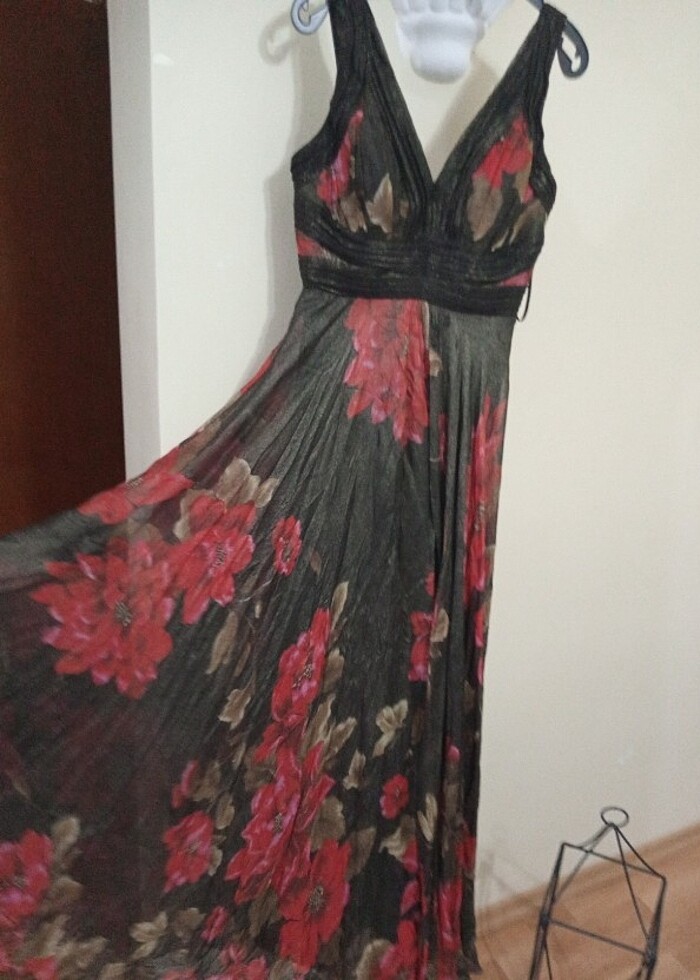 Çok şık bir abiye elbise  - Görsel 4