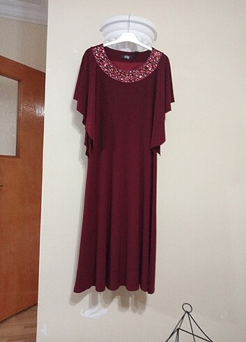 Şık bir elbise - Görsel 3