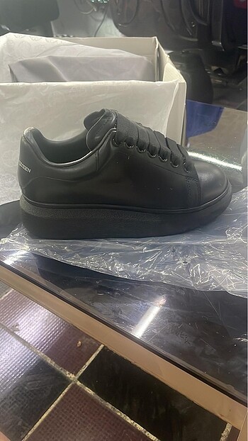 Sıfır ithal alexander mcqueen