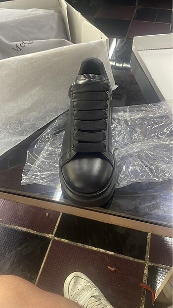 Alexander McQueen Sıfır ithal alexander mcqueen