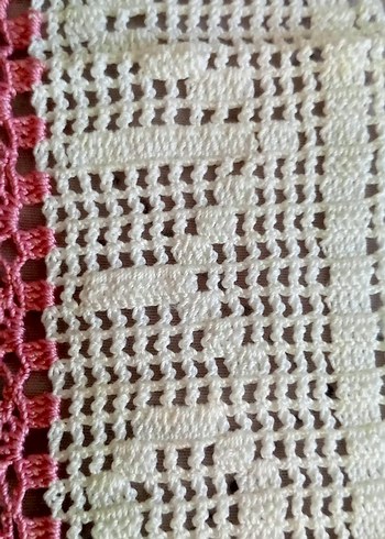 Pembe Kenarlı El Örgüsü Dantel Şerit - Görsel 3