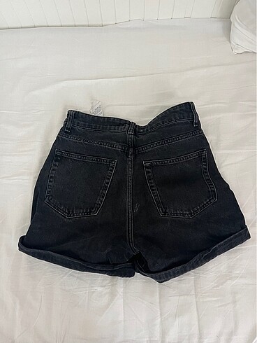 34 Beden Bershka şort