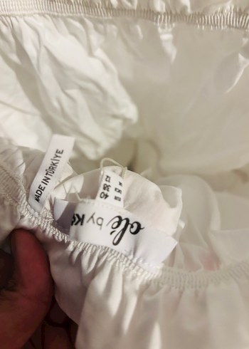 Beyaz crop Askılı Bluz - Görsel 3