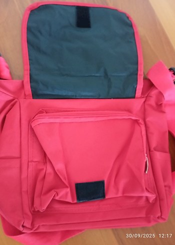 Kırmızı Puma Spor Çantası Fermuarlı - Görsel 4