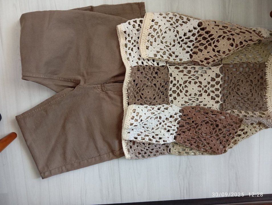 Dantel Detaylı Bohem Kadın Örgü Kazak - Görsel 4