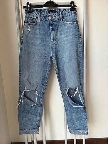 Trendyolmilla yırtık jean