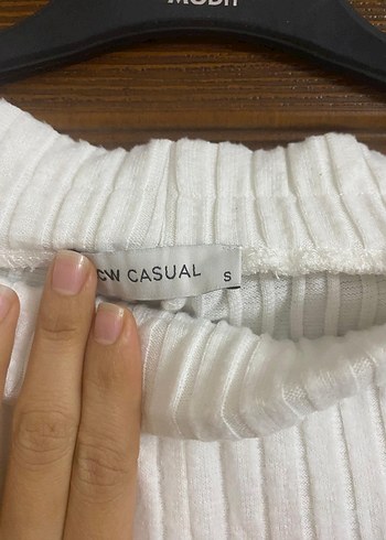 Beyaz Piliseli Kadın pantolan - Görsel 3