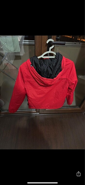 s Beden Mont pullandbear