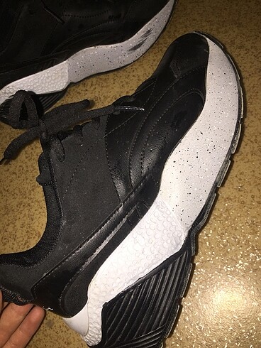 37 Beden siyah Renk Pierre Cardin Orijinal Spor Ayakkabı
